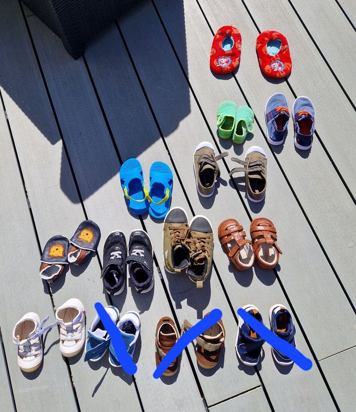 Lot diverses chaussures et chaussons - photo numéro 2