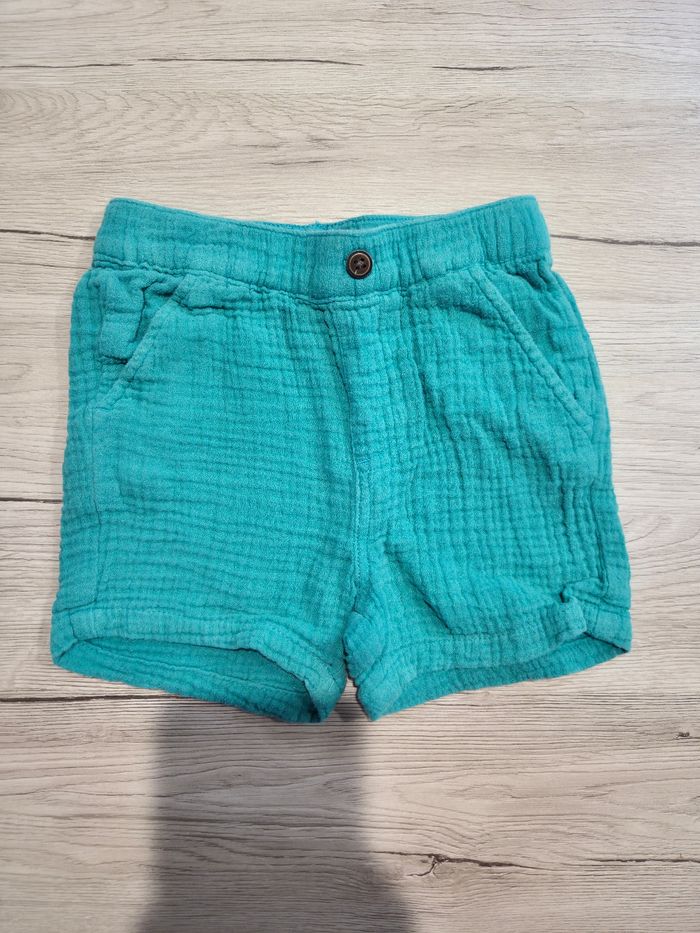 Short bleu vert, Gémo, 18 mois