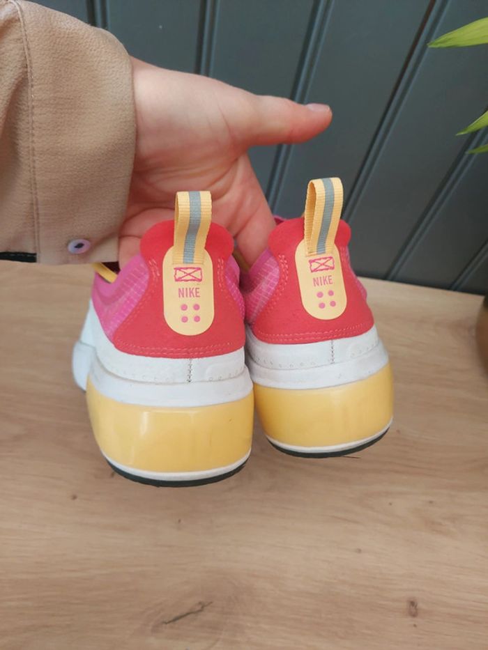 Baskets Nike - photo numéro 2