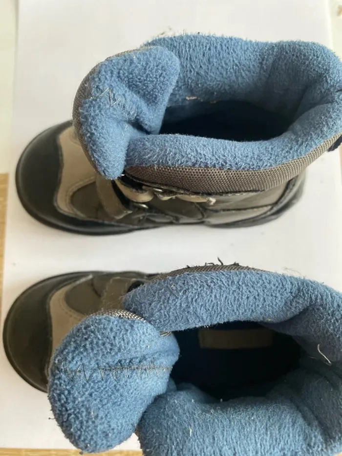 Bottes neige taille 22 - photo numéro 7
