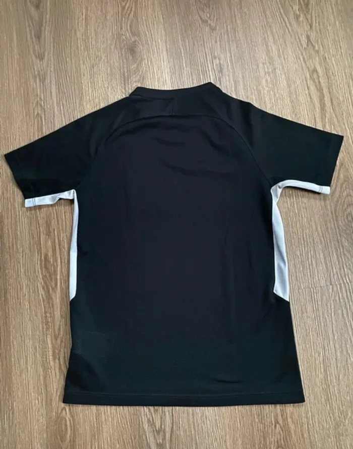 Tee shirt Nike Dri fit 12 ans taille L - photo numéro 2