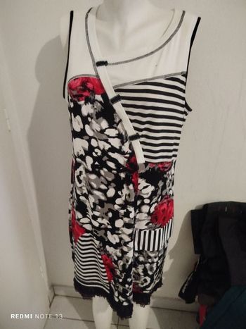 #kytie42femme. Robe sans manche taille 42