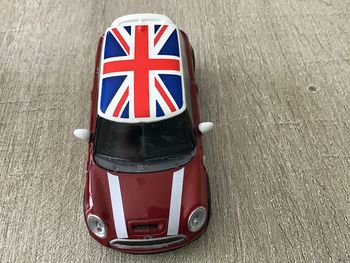 Voiture mini neuve