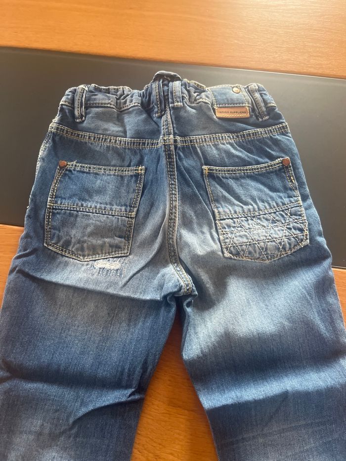 Jean garçon Zara avec plein de détails sympa - photo numéro 7