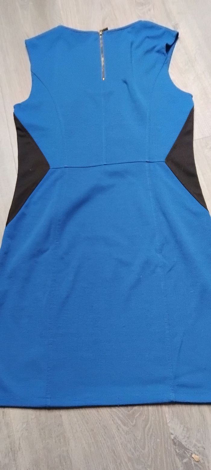 Robe bleue et noire - photo numéro 2