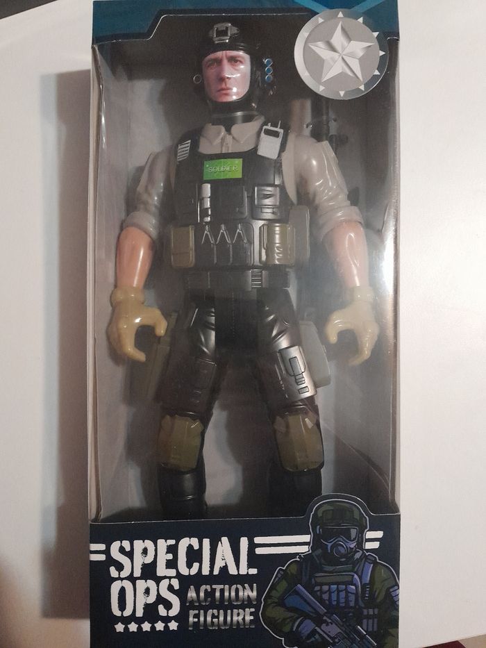 Figurine