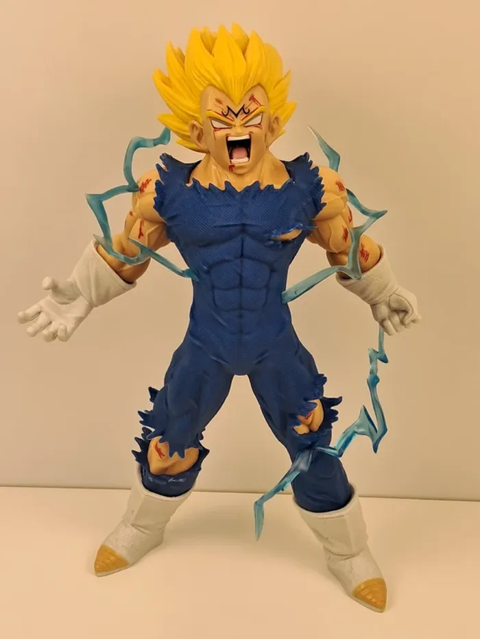 Figurine Dragon Ball Z - Vegeta enragé Super Saiyan - photo numéro 10