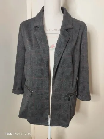 Veste/Blazer a carreaux taille 44