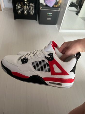 Jordan 4