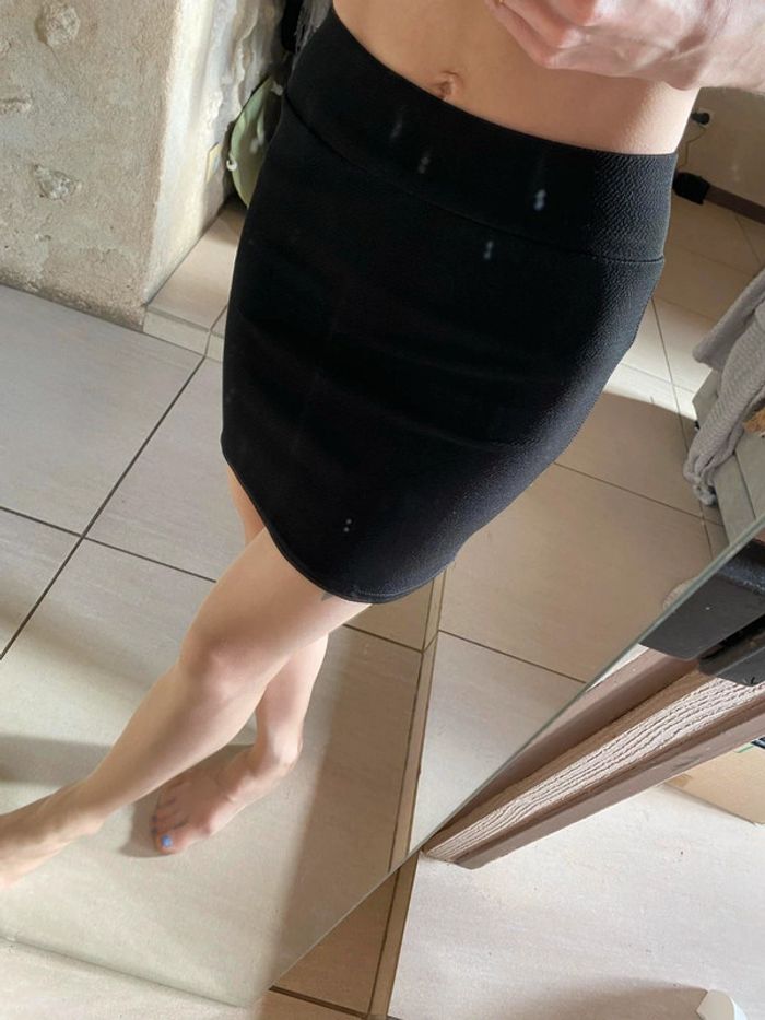 Jupe courte - photo numéro 3