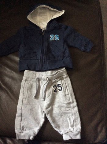Survêtement complet 3 mois avec veste zippée