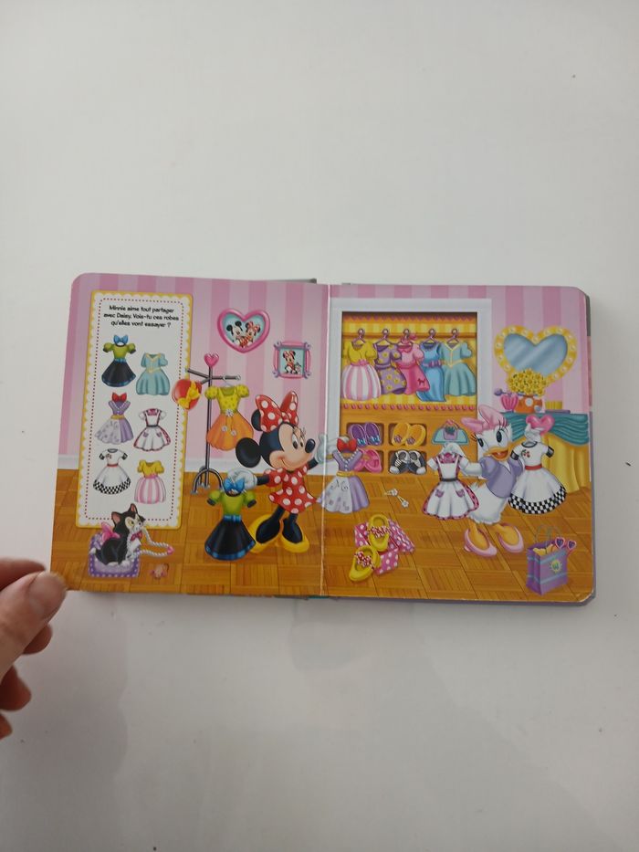 Livre Minnie Disney - Mon premier petit Cherche et Trouve - photo numéro 7