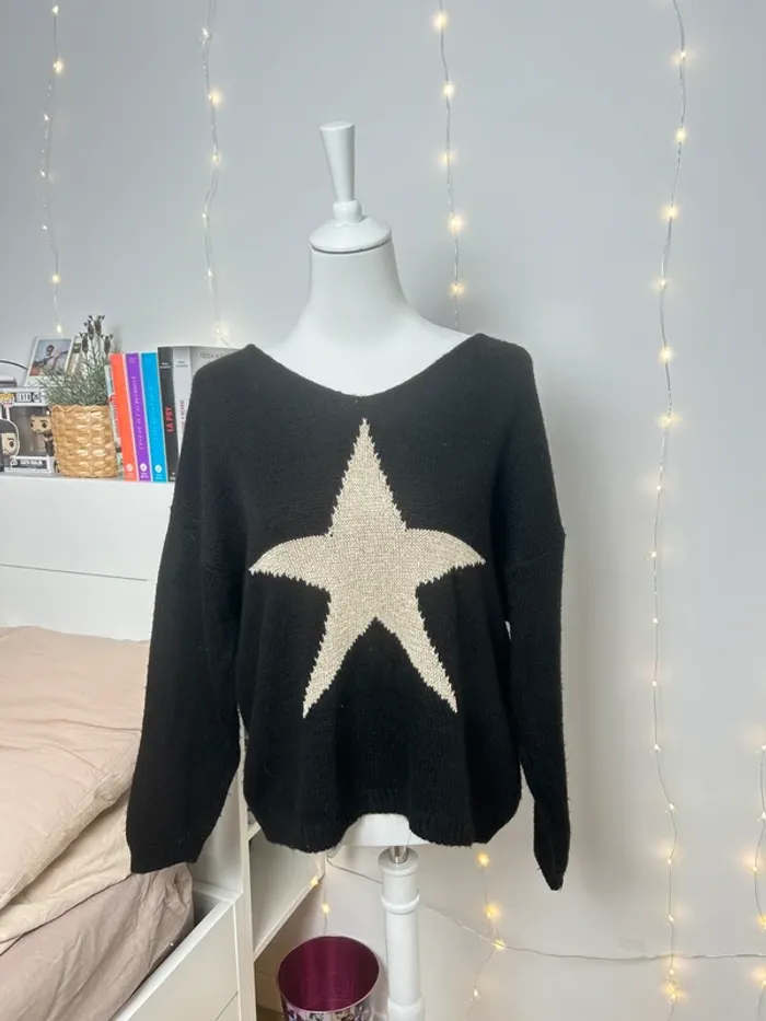 pull noir oversize motif étoile doré beige taille L