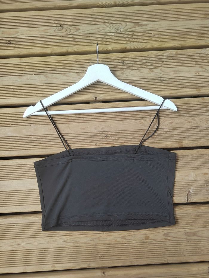 Lot 2 Crop Tops à Fines Bretelles – Noir & Blanc – Taille M/38 – SHEIN - photo numéro 9