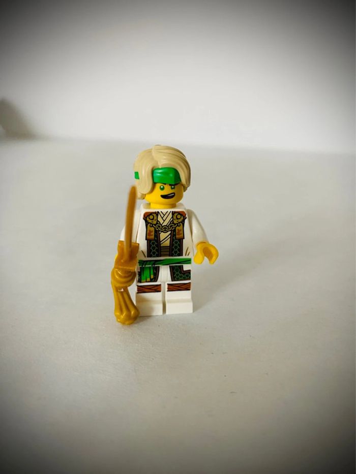 Minifigurine LEGO Ninjago NJO853 - Lloyd - Master Lloyd 2024 - Très bon état - photo numéro 5