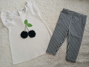 Ensemble Tee-shirt et legging fille taille 12 mois
