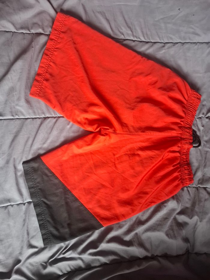 Short lacoste - photo numéro 6