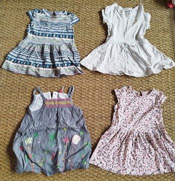 Lot robes 18 mois
