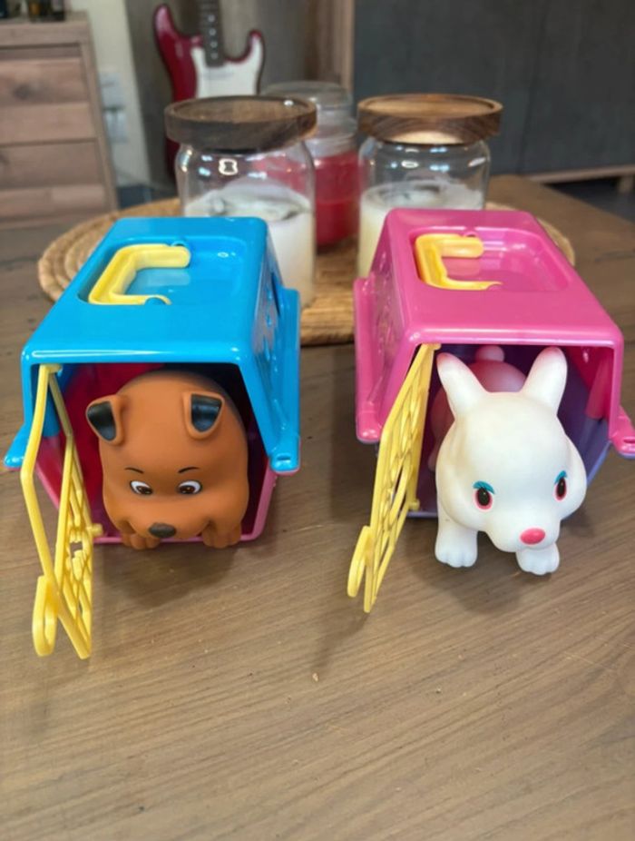 2 MyLittle Pet Simba dans leur caisse de transport