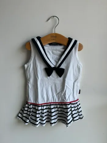 Robe à col marin