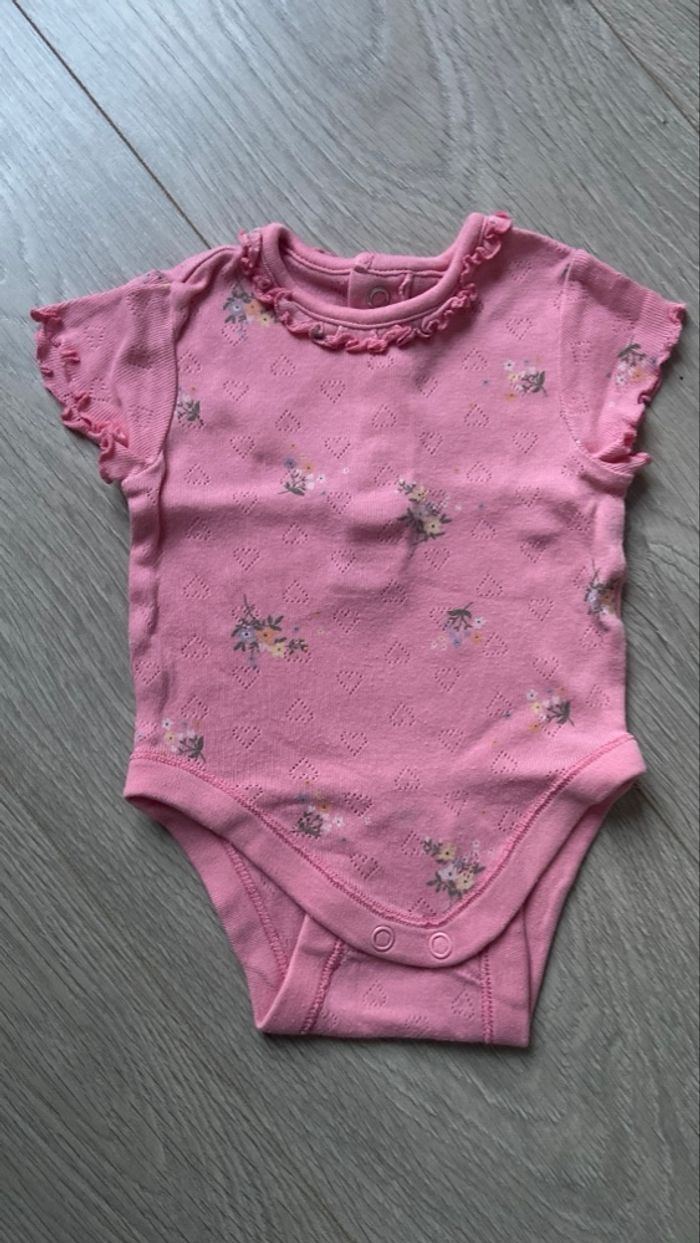 Lot vêtements body bébé fille 0-3 mois été - photo numéro 3