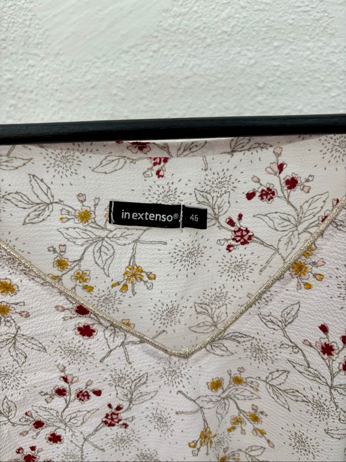 Blouse légère blanche avec des motifs fleuris In Extenso - Taille 46 - photo numéro 3