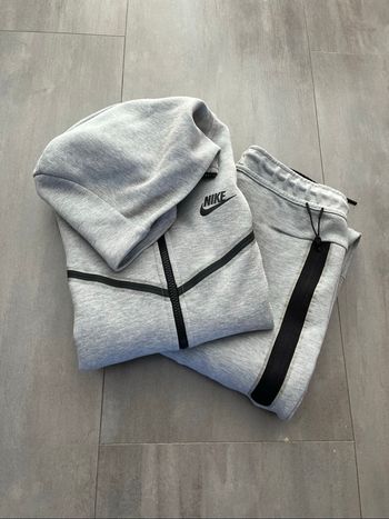 Ensemble de jogging Nike