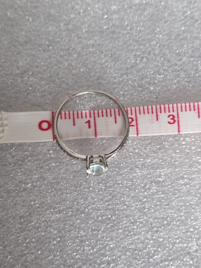 💍 Bague en or blanc 9 carats (375) avec pierre bleue et éclats de zirconium ✨ - photo numéro 9