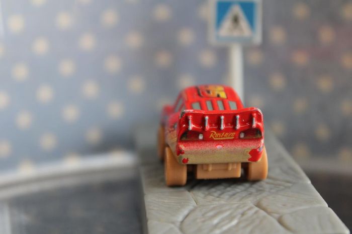 Disney Pixar cars mini racer Flash Mc Queen - photo numéro 4