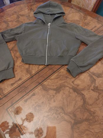 top sweat gris court h&m taille xs