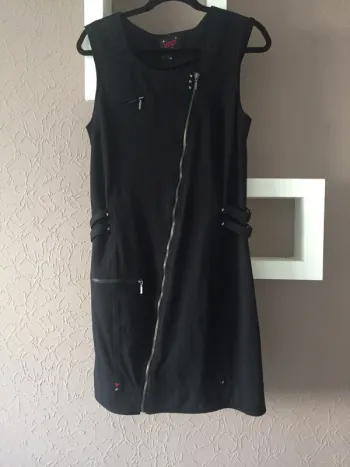 Robe noire style rock la  mode est à vous taille 40