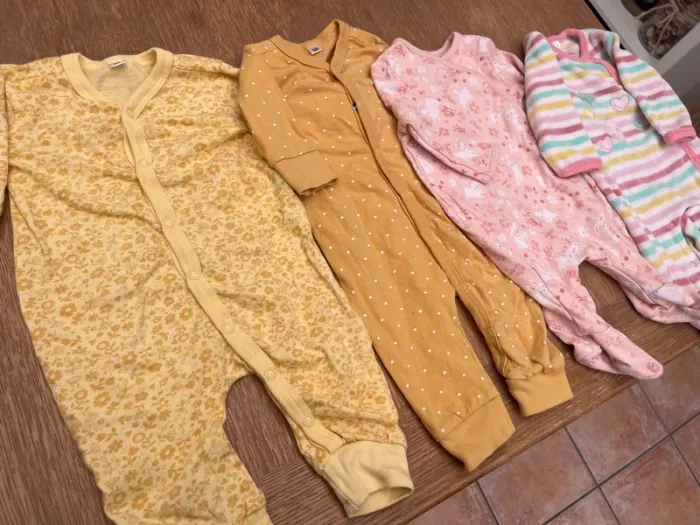 Lot vêtements 1 mois - photo numéro 6