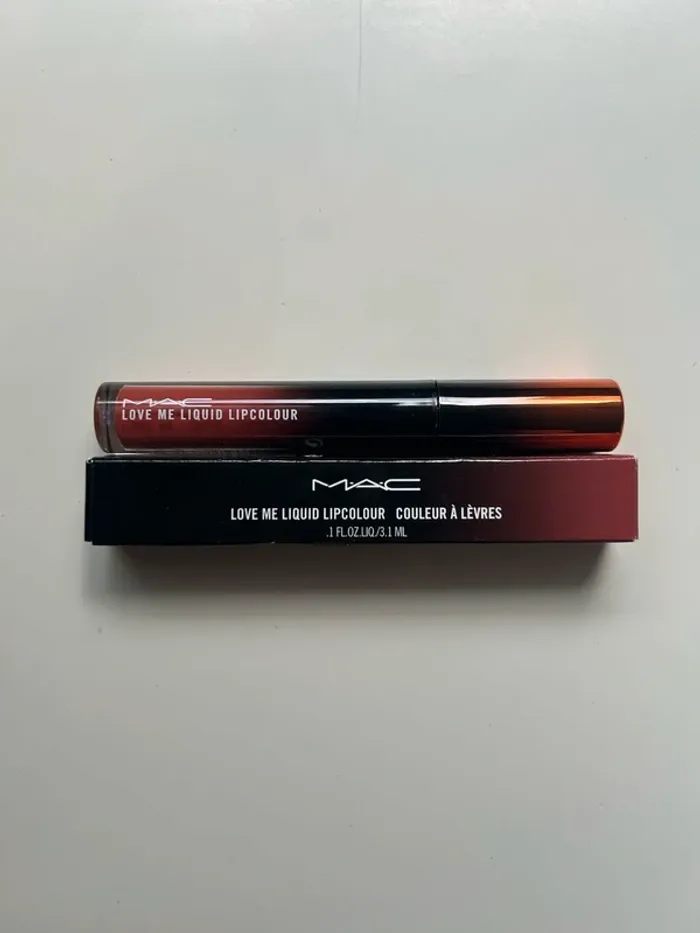 MAC love me liquide lipcolour neuf