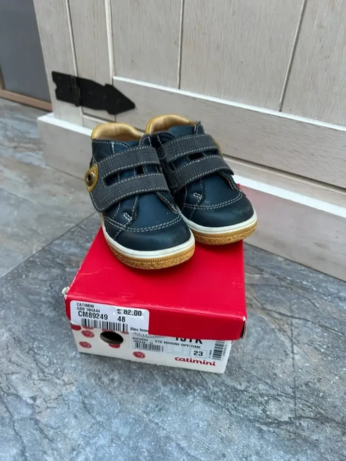 Chaussures Catimini 23 bleu marine