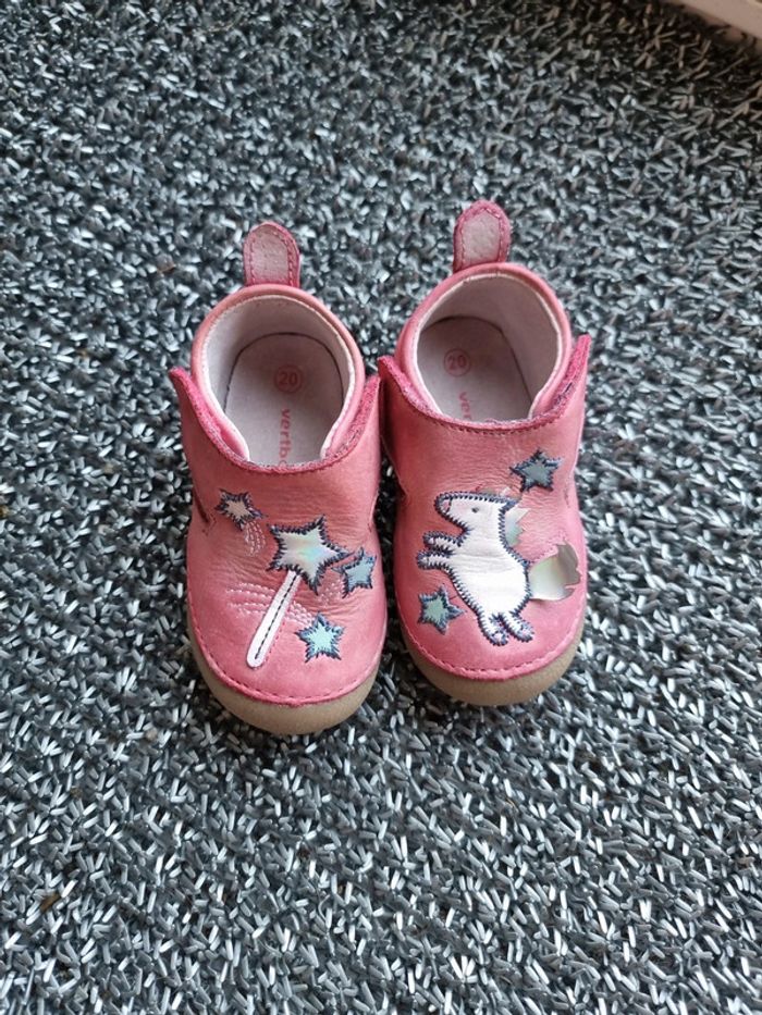 Chaussure, chausson vertbaudet licorne vertbaudet taille 20 - photo numéro 2