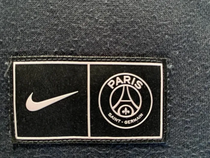 Sweat hoodie Nike PSG noir Paname XS Officiel et Rare - photo numéro 3