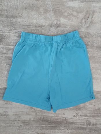 Short bleu