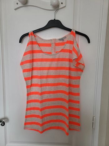 Haut beige et fluo Etam