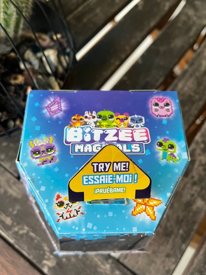 Bitzee magicals interactif bleu neuf - photo numéro 2