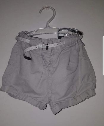 Short tape à l'oeil 9 mois