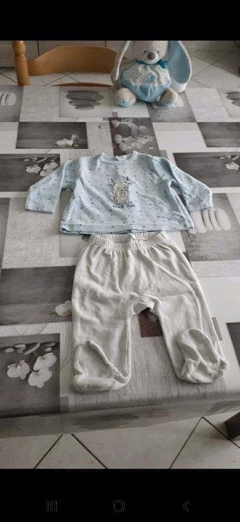 Pyjama taille 6 mois