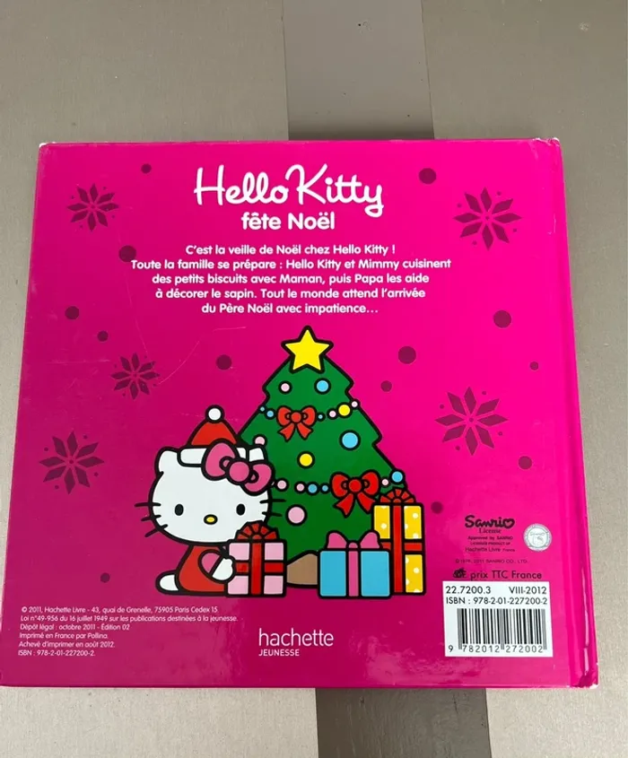 Livre hello Kitty fête noël - photo numéro 2