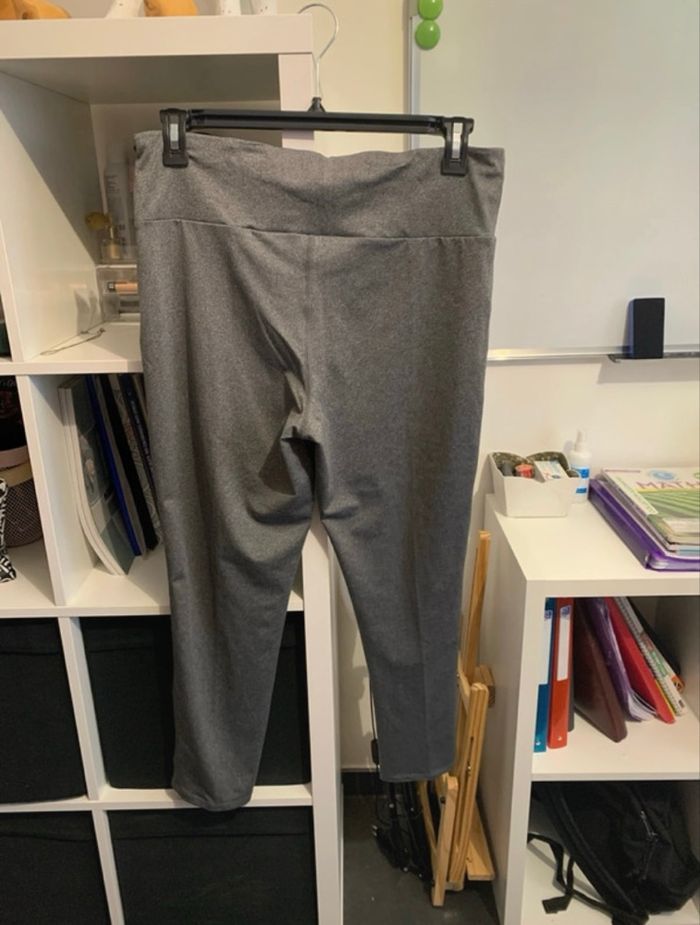 Legging gris - photo numéro 4