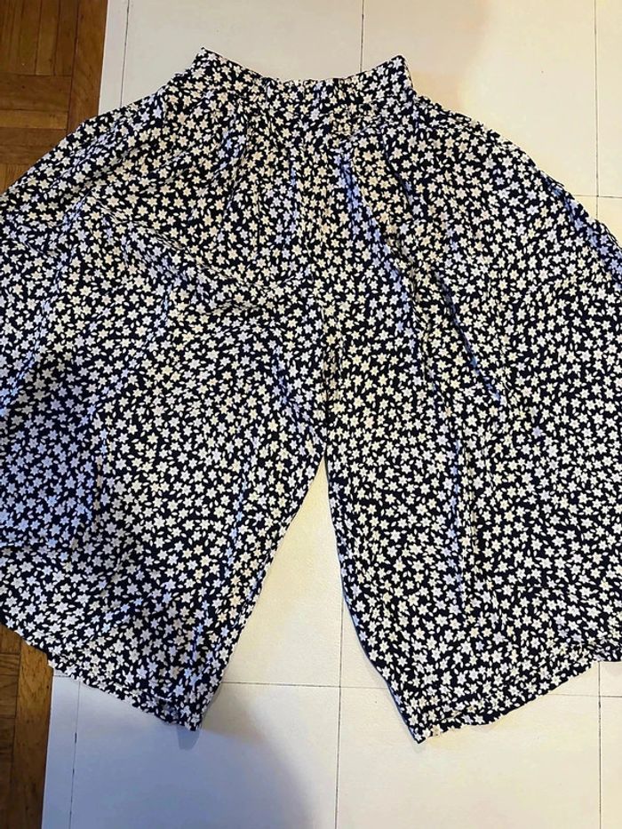 Jolie pantalon large femme T36/38 neuf - photo numéro 2