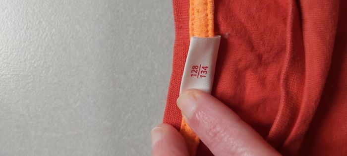 Tshirt manche courte 128/134 - photo numéro 6