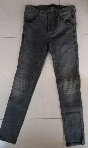 Jeans homme Zara t.40