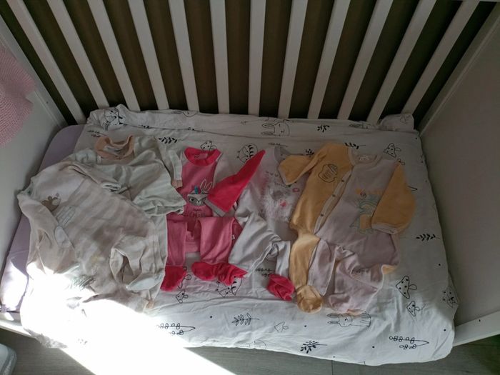 Lot de vêtements bébés filles en 12 mois automne hiver - photo numéro 6