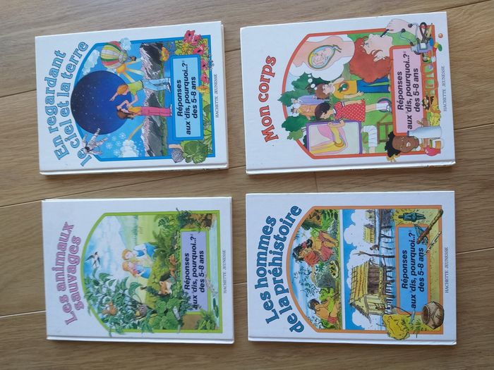 Lot 4 livres "Réponses aux "dis, pourquoi..?"