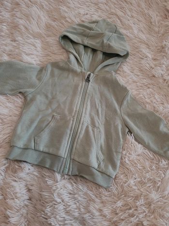 Sweat-shirt capuche