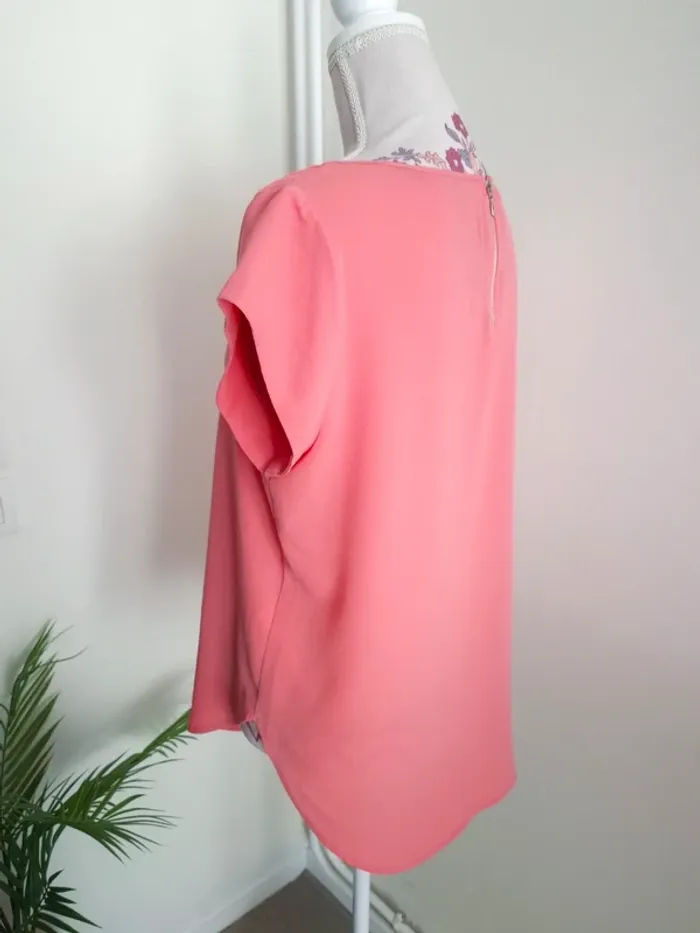 Top Only / Taille 40 - photo numéro 4